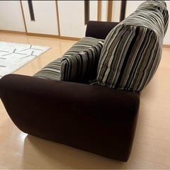 美品！！』スペイン製布張りストライプソファ