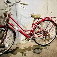  赤色　中古自転車　