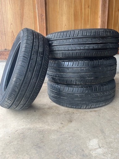 中古タイヤ組み換え込み195/60R16年製2024