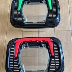 虫かご2つ