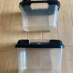 虫かご2つの画像