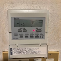 ⭐️飲食店閉店のため、業務用エアコン＆冷蔵庫セットで5,000円（引取限定）の画像