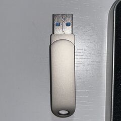 【訳あり】USBメモリ 62GB ケース付き②の画像