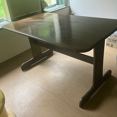 木製ダイニングテーブルお譲りします