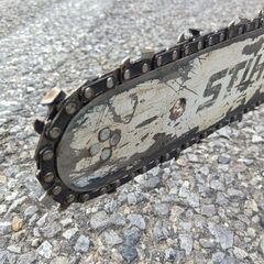 スチール MS241C-M エンジンチェーンソー【野田愛宕店】【店頭取引限定】【中古】管理番号：ITXY6W1MJOWGの画像