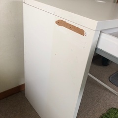 IKEA  机　ホワイトの画像