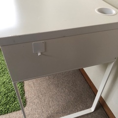 IKEA  机　ホワイトの画像