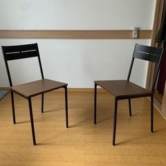 IKEAのダイニング椅子2セット
