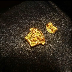 versace ピアスの画像
