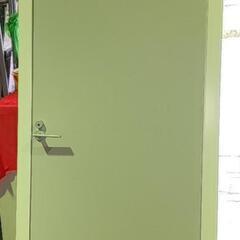 事務所　ドア　パーティション　屋内