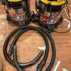 掃除機2台の画像