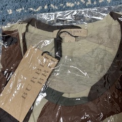 ⭐️新品⭐️バーバリー　迷彩柄カットソー(XL)の画像