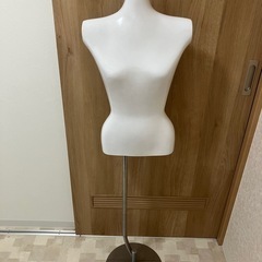 トルソー（白） 洋服展示用トルソー