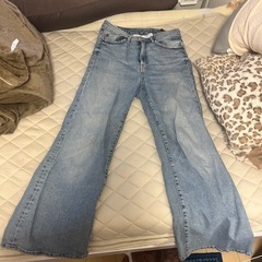 ワイドフレアパンツ