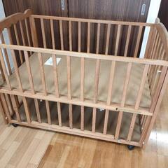 ベビーベッド