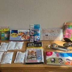 トング　栓抜き　皮剥き　脱臭シート　キッチン用品　キッチンペーパ...