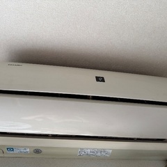 6畳用エアコン無料で差し上げます。
