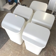 お引取り限定 RISU リス スタンドダストボックス5P 分別式ゴミ箱 19L×5段 キャスター付きの画像