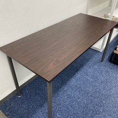 テーブル