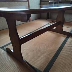 ダイニングテーブルの画像