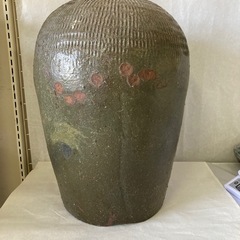 ★大きい壺  33cm×45.5cm