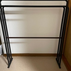 【美品】横からかけやすい3連バスタオルスタンド|ブラック
