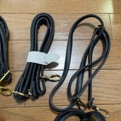 バックの肩掛け紐の画像
