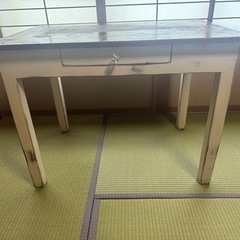 机セット
の画像