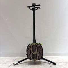三線 銘苅春政作 沖縄 琉球 人工皮 全長約80cm 弦楽器 和楽器 伝統楽器 現状品 動作未確認の画像