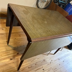 アメリカ製 アンティーク ダイニングテーブル椅子セットの画像