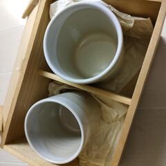 　湯呑　大小セット　天鵬山造

（？本物かどうかはわかりません）　夫婦　箱に烙印などありません　セロテープ跡あり　取説　保証書等はありません　の画像