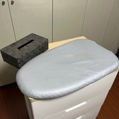 折りたたみ可能　アイロン台