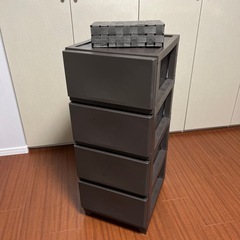 ニトリ　衣装ケース　プラスチックタンス　カラーボックス