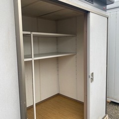 イナバ物置　倉庫　収納庫　断熱構造物置の画像