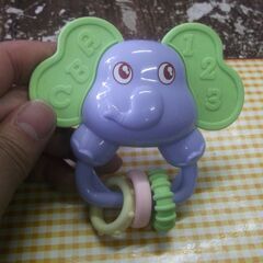 あかちゃん　おもちゃ　象