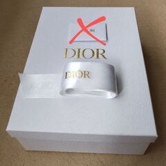 DIOR／靴箱・化粧箱／26x33x13cm／ディオール／リボン付きの画像