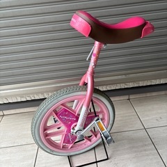 一輪車とヘルメットのセット