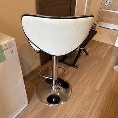 カウンターチェアの画像