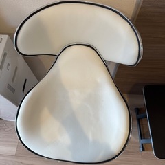 カウンターチェアの画像