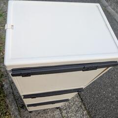 3段式ゴミ箱の画像