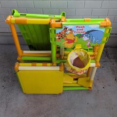 折りたためるジャングルジムの画像