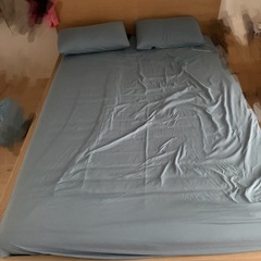 ダブルベッド
