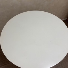 韓国風テーブルの画像