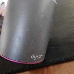 dyson　ダイソン　Supersonic スーパーソニック　HD01　ヘアードライヤー　


の画像