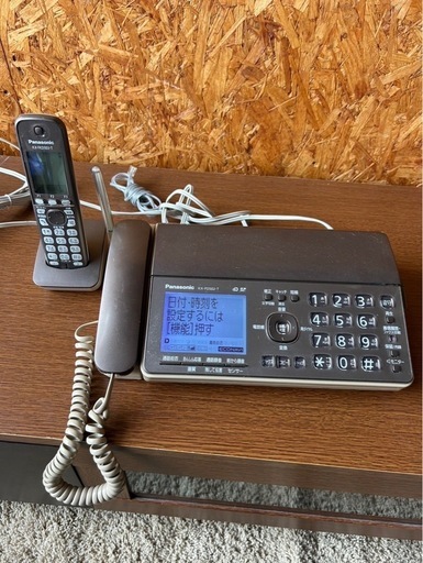 E1503   電話機　FAX 子機付き　Panasonic パナソニック　2014年