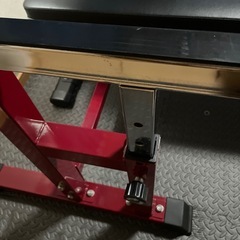 バーベルラックとベンチのセットの画像