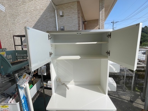 【リサイクルサービス八光】幅78.1㎝　エナメルホワイト　キッチンボード　2口コンセント付き
