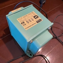 変圧器　　