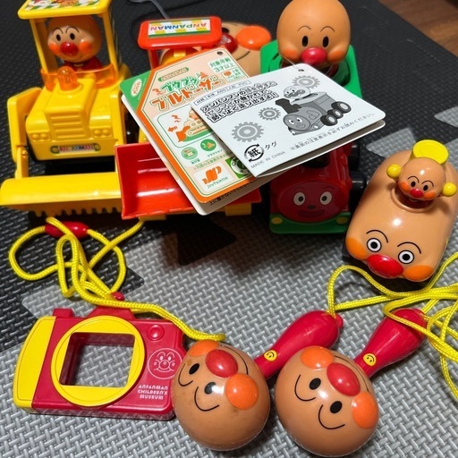 アンパンマンセットおもちゃ車ラジコン (つくしくん ) 赤間のベビー