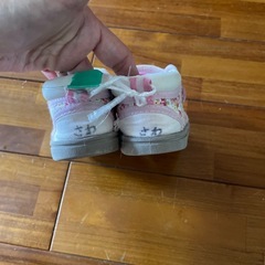 幼児用の靴の画像